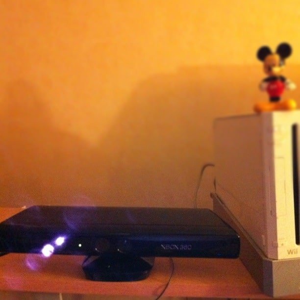 En attendant Kinect Disneyland, à la découverte de la XBOX 360 et de son périphérique phare. Après la révolution tactile, une autre est-elle déjà en marche ?