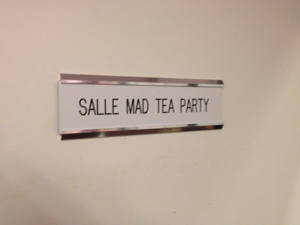 Disneyland Paris - Backstages - Salle Mad Tea Party