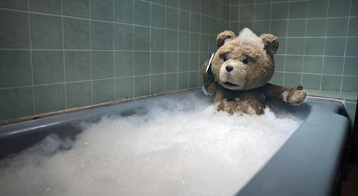 TED, l’ours en peluche le plus … du monde ! (Par Seth MacFarlane le créateur de la série « Les Griffin / Family Guy »)