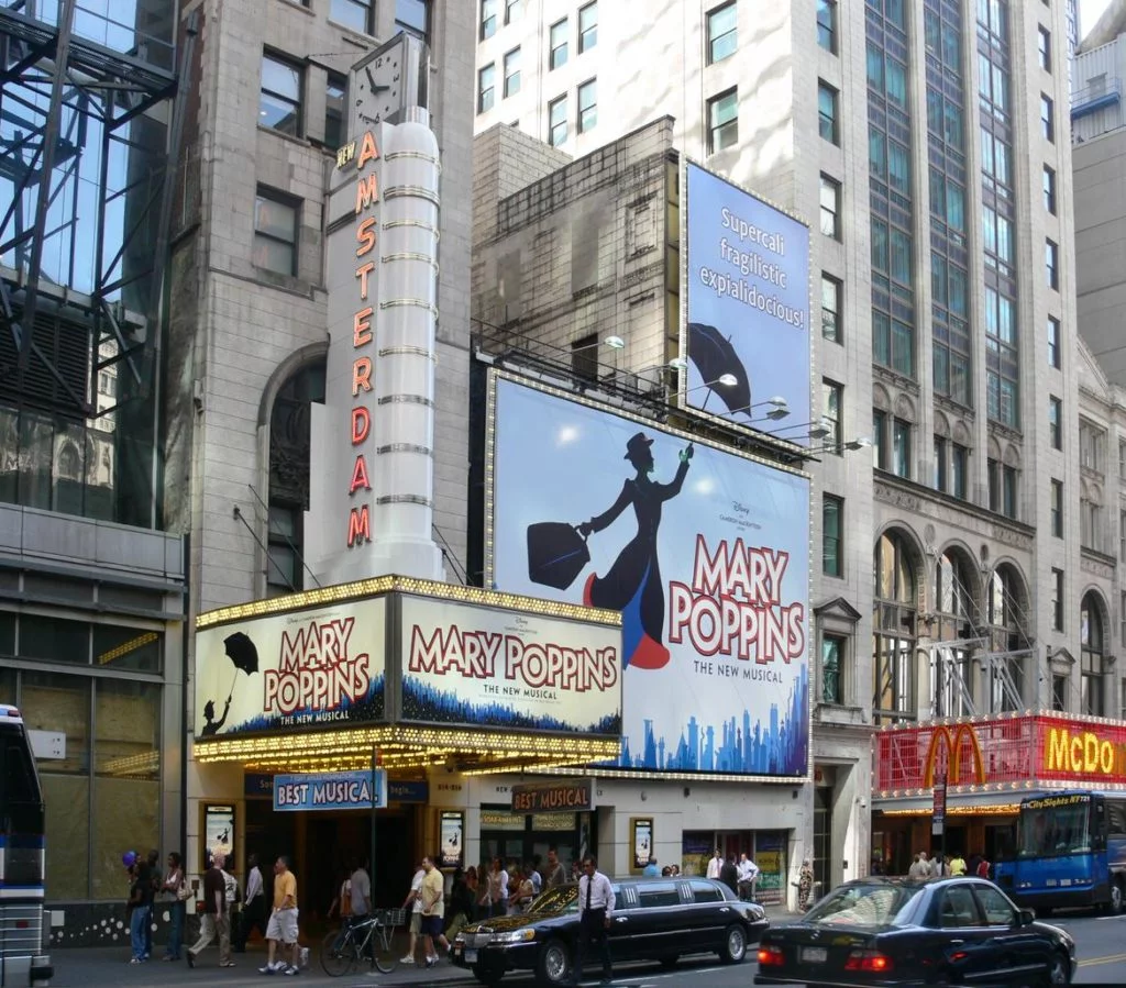 New_Amsterdam_Theatre_Mary_Poppins_2007_NYC