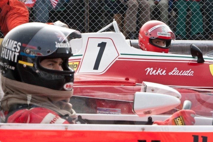 Rush. (Re)Vivez sur grand écran le face à face James Hunt / Niki Loda, dans un film enfin réussi et grand public sur l’univers de la Formule 1.