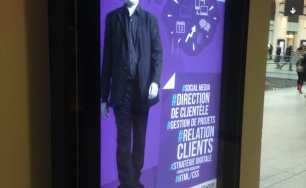 Découvrez comment mon profil s’est retrouvé sur 385 écrans des gares et métros parisiens, durant une matinée et une soirée, avec l’opération #RecrutezMoi