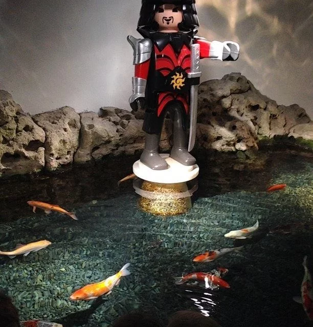 Cet été les Playmobil ont envahi l’Aquarium de Paris. Nous avons testé en famille.