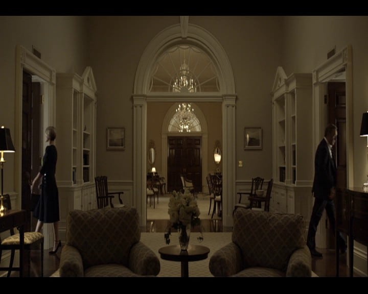 House of Cards S3 vlcsnap-2015-07-26-17h59m49s816