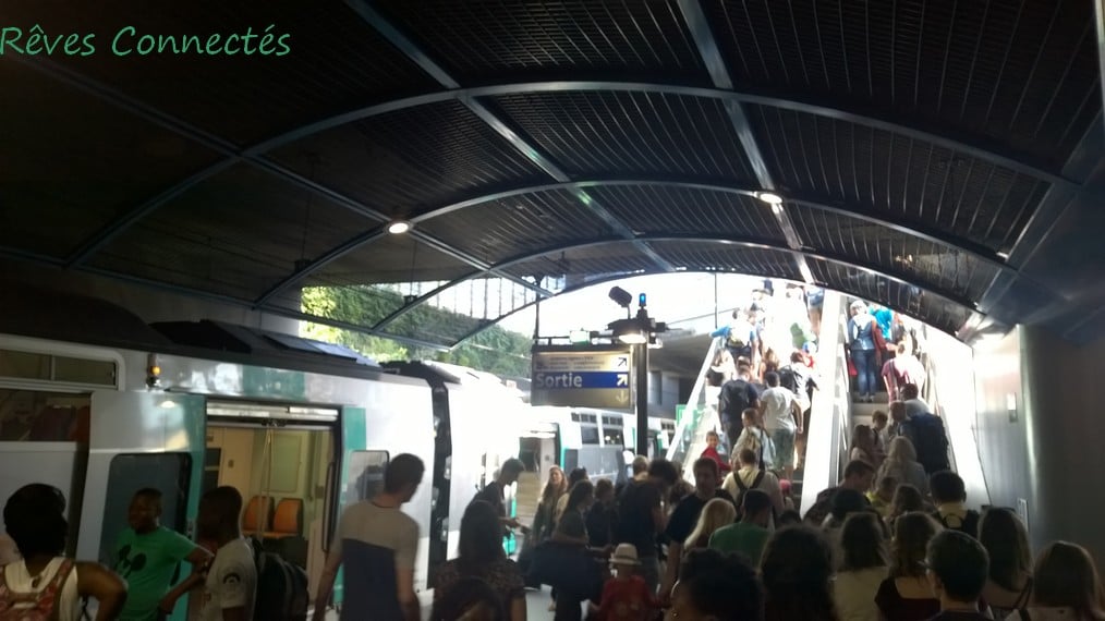 Gare de Marne La Vallee Disneyland Paris TGV Oui Go WP_20150803_002