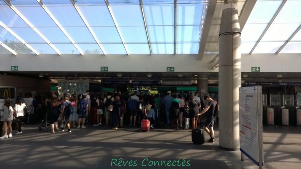 Gare de Marne La Vallee Disneyland Paris TGV Oui Go WP_20150803_003