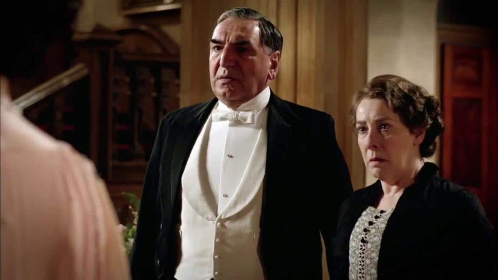 Downton Abbey - Charles Carson, majordome et Elsie Hughes, gouvernante