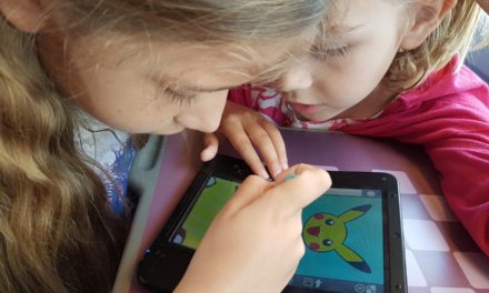 Léopoldine, apprentie artiste, sur les Art Academy (Atelier sur Wii U mais aussi Pokémon Art Academy et Disney Art Academy sur 3DS)