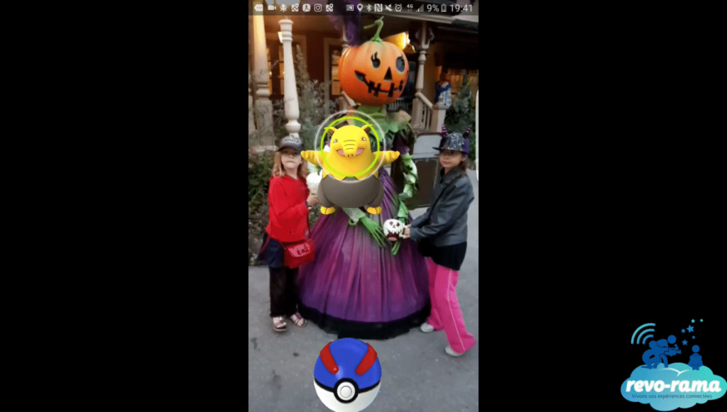 revorama-pokemon-go-plus-halloween-disneyland-paris