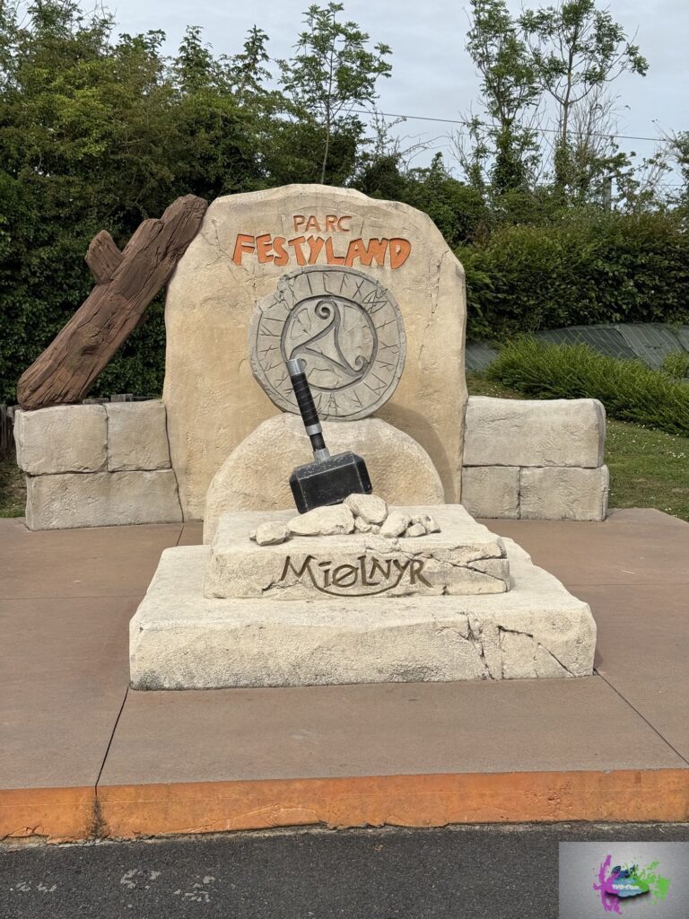 Miolnyr à Festyland